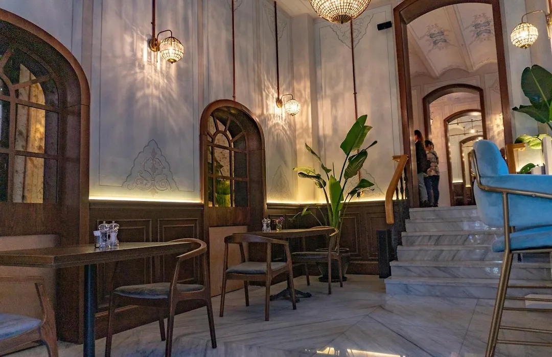 Meroddi Barnathan Hotel-1